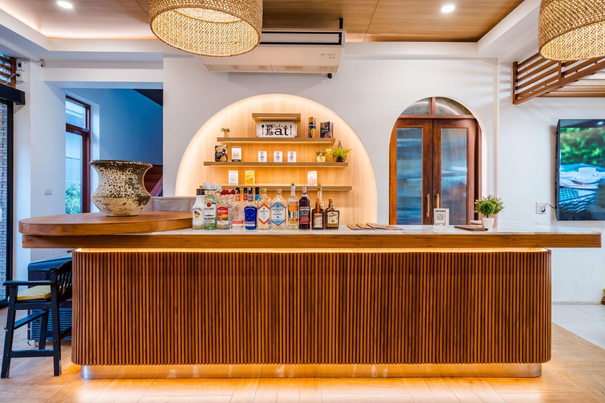 Ayrest Hua Hin Hotel Екстер'єр фото