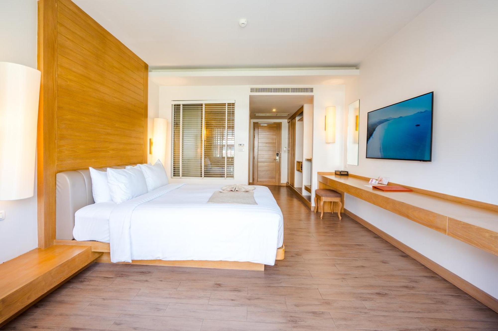 Ayrest Hua Hin Hotel Екстер'єр фото