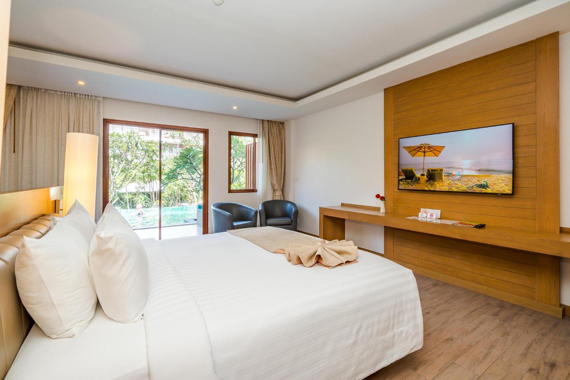 Ayrest Hua Hin Hotel Екстер'єр фото