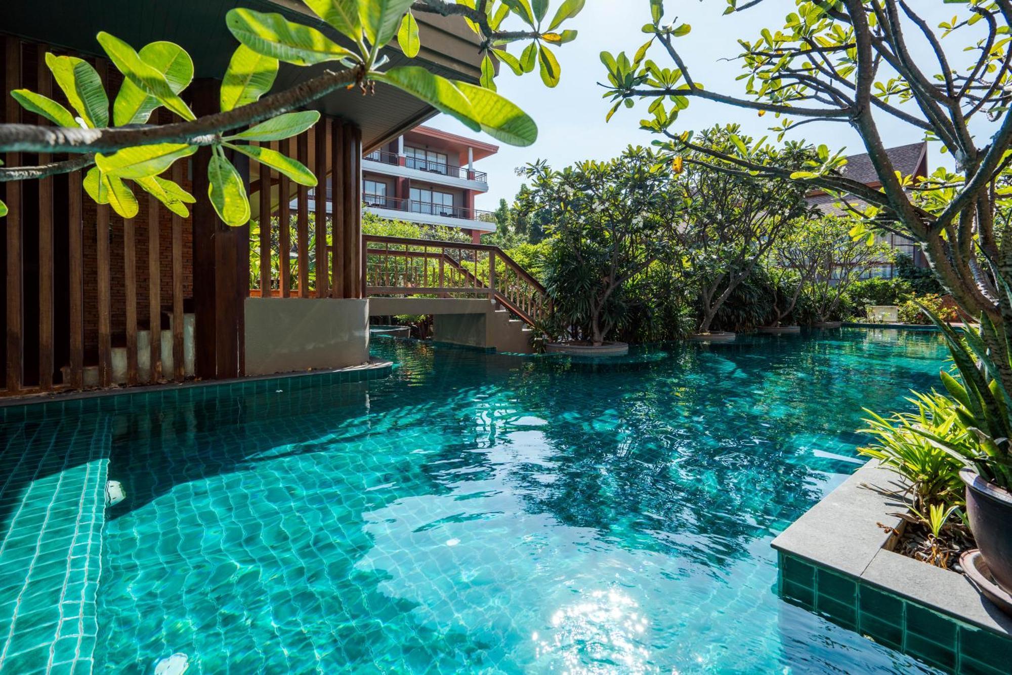 Ayrest Hua Hin Hotel Екстер'єр фото