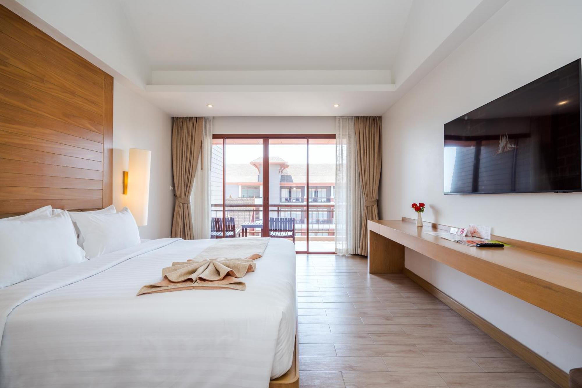 Ayrest Hua Hin Hotel Екстер'єр фото
